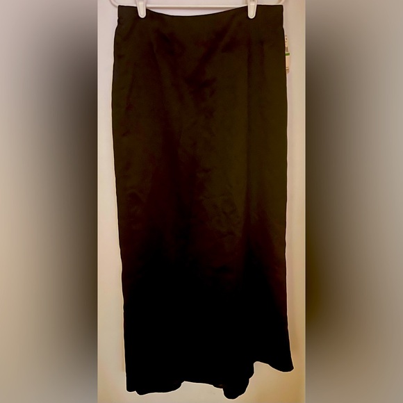 Formal black satin skirt NWT - Picture 1 of 11